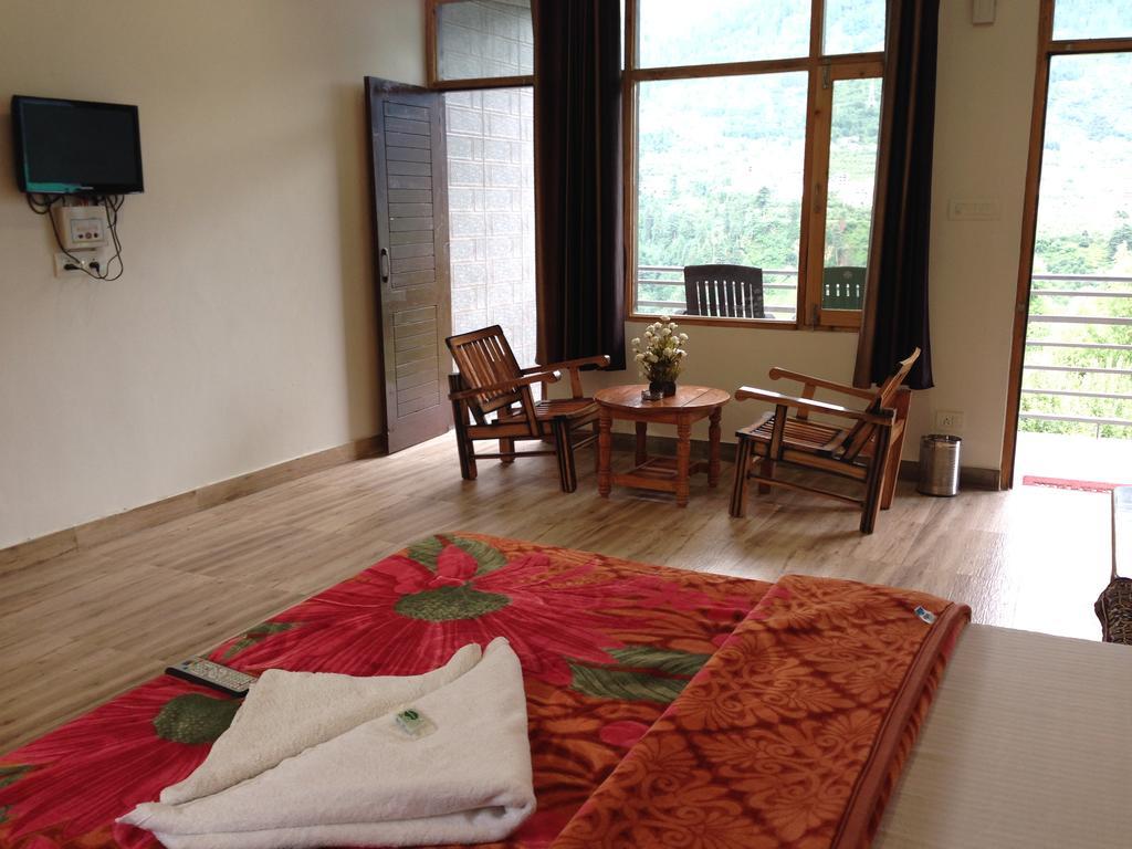 Akash Hills Hotel Manāli Eksteriør bilde