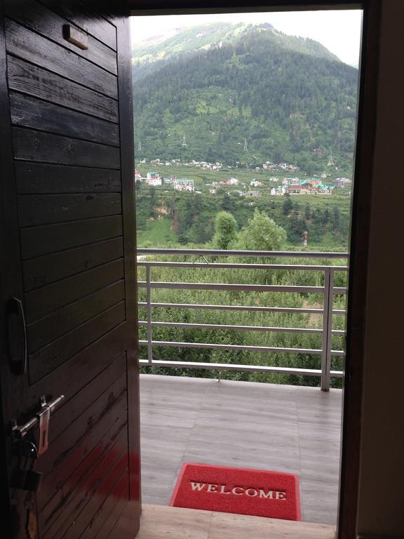 Akash Hills Hotel Manāli Eksteriør bilde